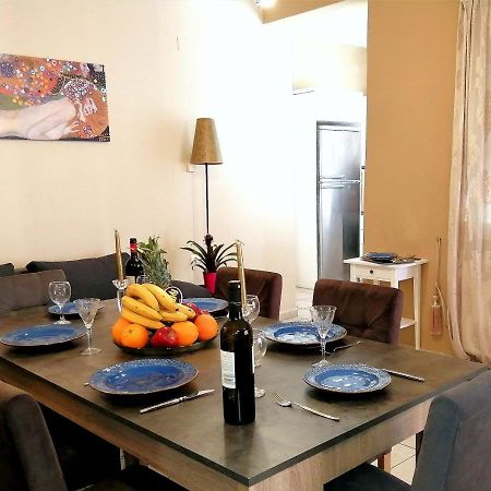 Odyseia Apartments At The Center Of Chania ハニア エクステリア 写真